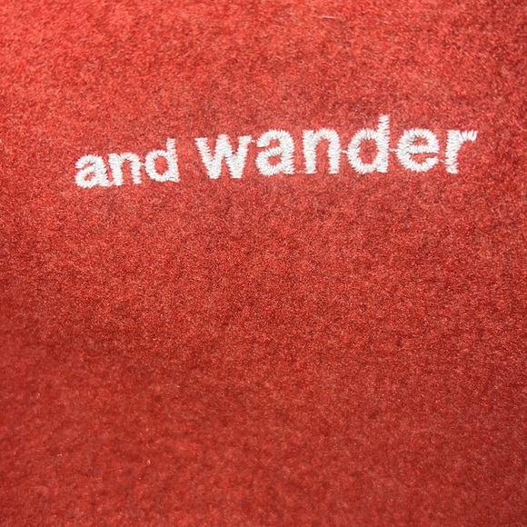 AND WANDER unisex Calamai Fleece & wool tech pullover Sweater in Rust - Picture 6 of 10